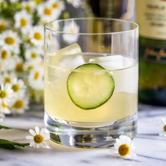 Irish Maid cocktail whiskey whiskey drinks alcohol drink https://www.foxandbriar.com/irish-maid-cocktail/