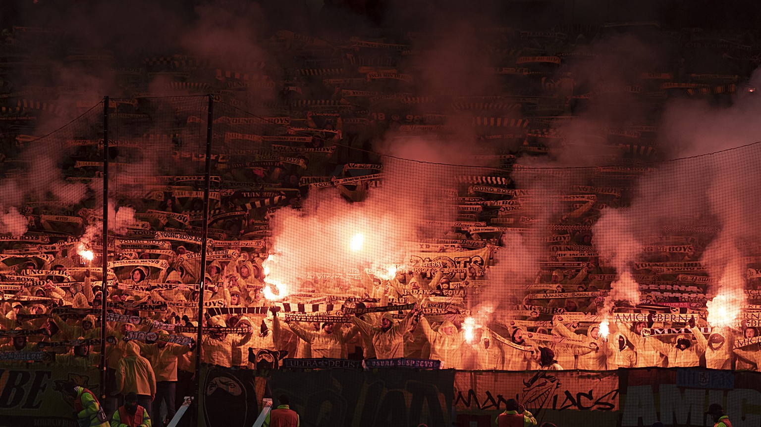 The fans from Bern celebrate ahead of the UEFA Champions League Group H matchday 5 soccer match between England&#039;s Manchester United FC and Switzerland&#039;s BSC Young Boys in the Old Trafford st ...