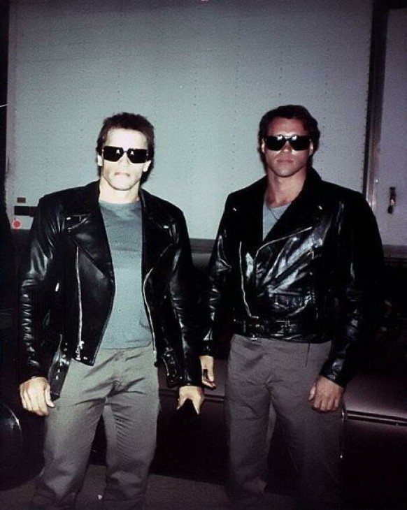 The Terminator With His Stunt Double

https://old.reddit.com/r/Moviesinthemaking/comments/hmwka0/the_terminator_with_his_stunt_double/