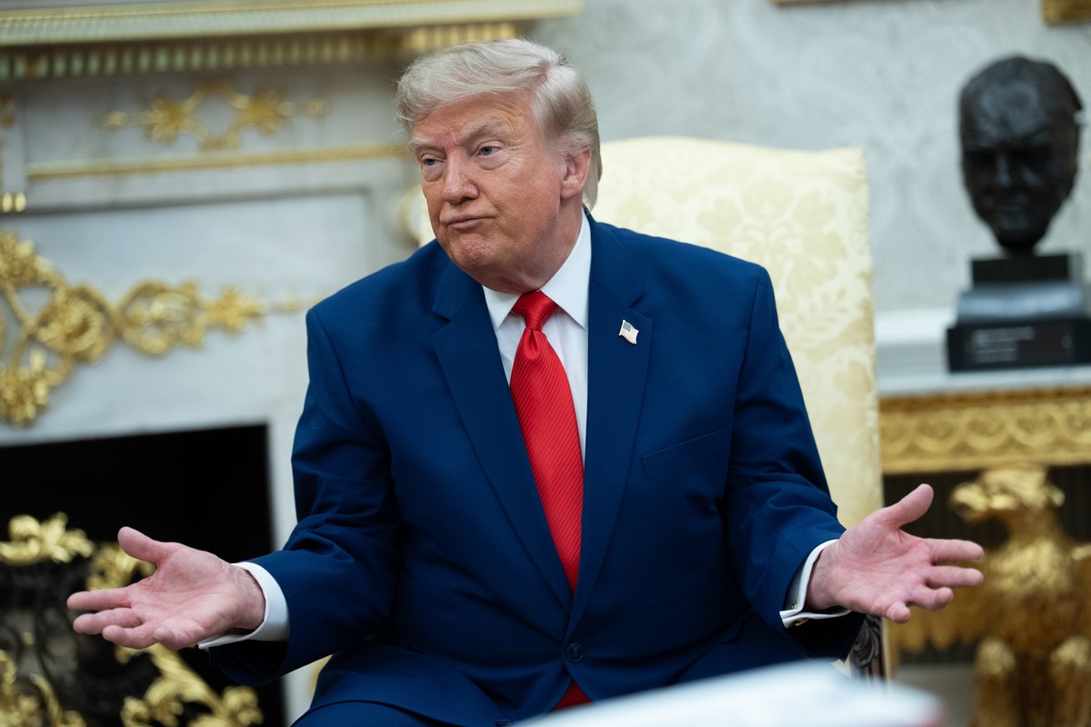 epa13125116 US President Donald J Trump speaks during his meeting with Lebanese President Joseph Aoun in the Oval Office of the White House in Washington, DC, USA, 21 July 2026. EPA/AARON SCHWARTZ / P ...