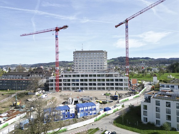 Das GZO Spital Wetzikon, fotografiert am Freitag, 5. April 2024 in Wetzikon. Das Kinderspital Zuerich und das Spital Wetzikon sind in finanzieller Schieflage. Die Zuercher Gesundheitsdirektion hat des ...
