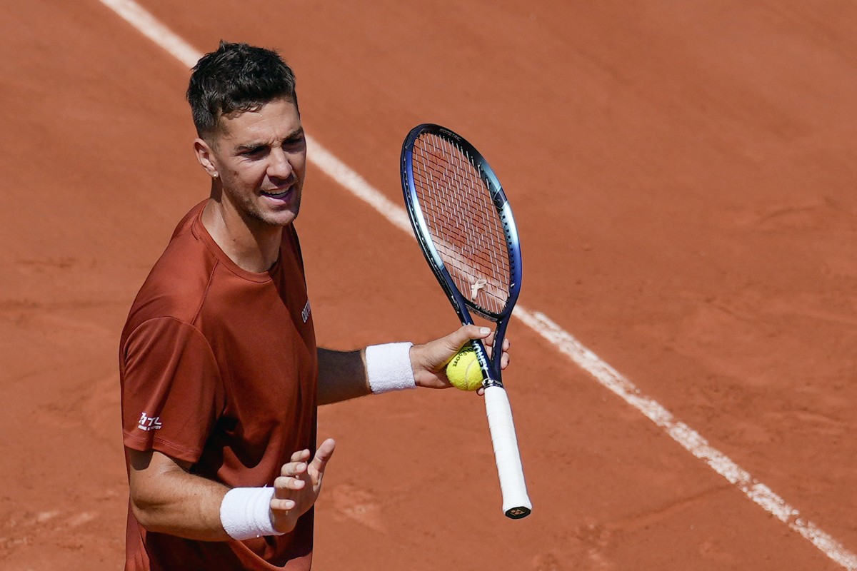 Australia's Thanasi Kokkinakis reacts during his third round match of the French Open tennis tournament against Russia's Karen Khachanov, at the Roland Garros stadium in Paris, Friday, June  ...