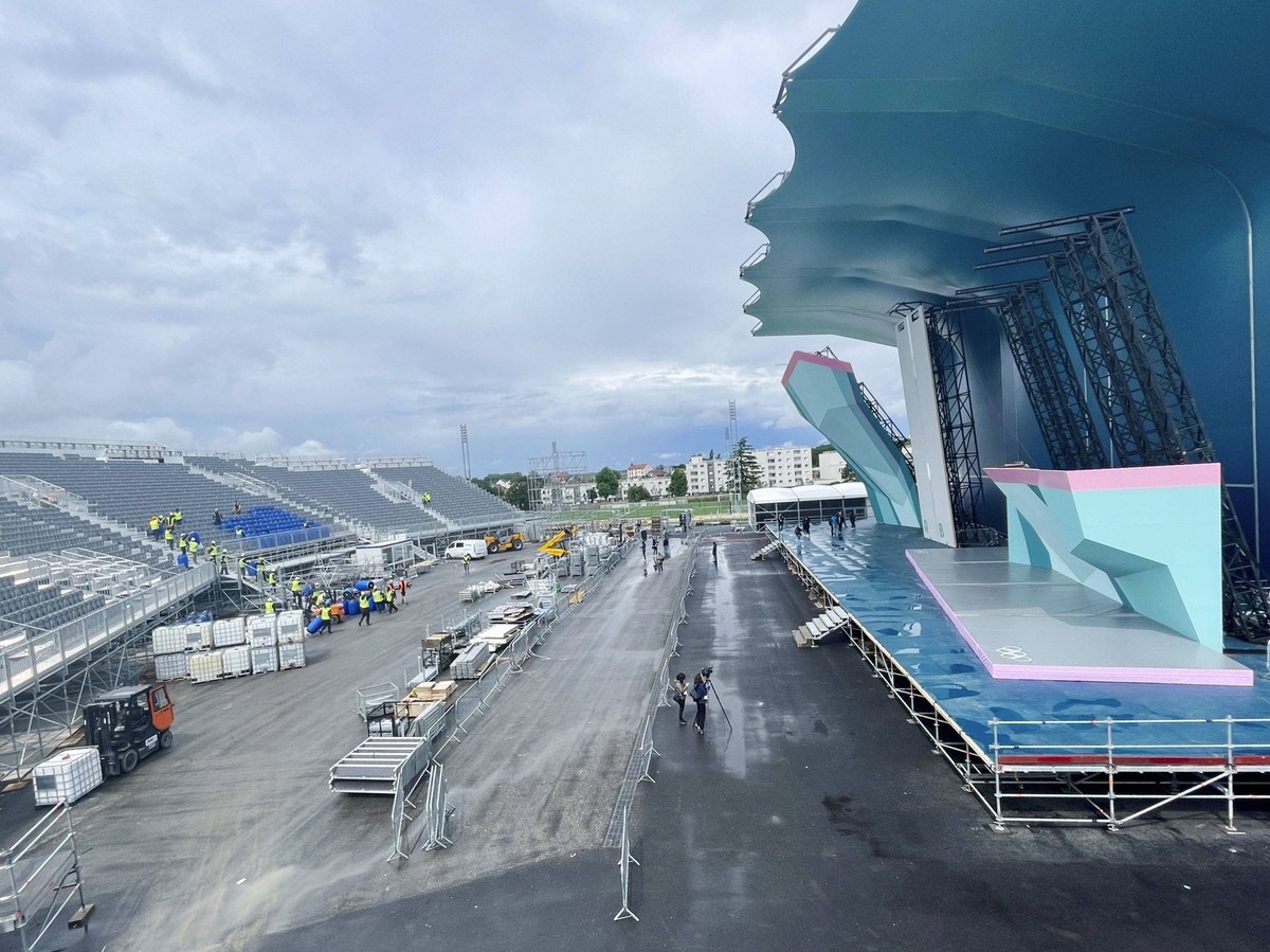 climbing venue for Paris Olympics Photo taken on May 30, 2024, shows the venue for the sport climbing competition at the Paris Olympics in Le Bourget near Paris, unveiled to the media. PUBLICATIONxINx ...