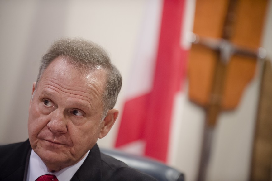 Roy Moore hat was gegen Homosexuelle.