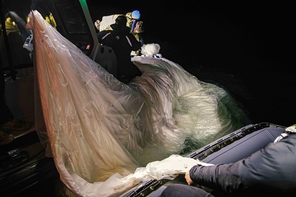 epa10453052 A handout photo made available by the U.S. Central Command (CENTCOM) Public Affairs through the Defense Visual Information Distribution Service (DVIDS) on Feb. 7, 2023 shows sailors assigned…