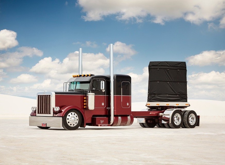 Rigs On Location: Was passiert, wenn ein Modefotograf Trucks fotografiert.

https://rogersnider.com/Categories/Rigs-on-Location/27/thumbs