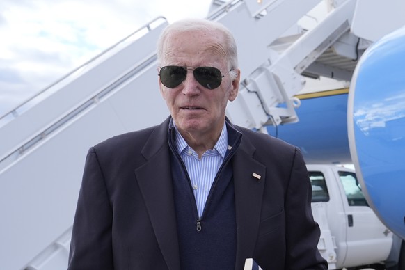 President Joe Biden walks towards Air Force One after speaking with reporters at Delaware Air National Guard Base in New Castle, Del., Wednesday, Jan. 1, 2025, on his way to Camp David. (AP Photo/Susa ...