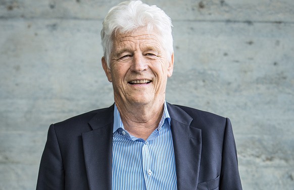 Der ehemalige SBB-Chef Benedikt Weibel. Aufgenommen am 30. Juni 2014 beim Medienhaus der Aargauer Zeitung in der Telli in Aarau.