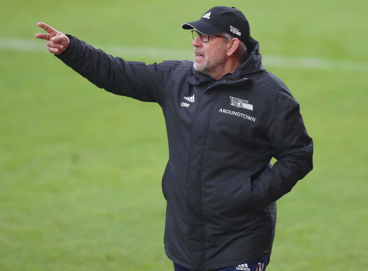 epa09042445 Union's head coach Urs Fischer reacts during the German Bundesliga soccer match between FC Union Berlin and TSG Hoffenheim 1899 in Berlin, Germany, 28 February 2021. EPA/Andreas Gora  ...