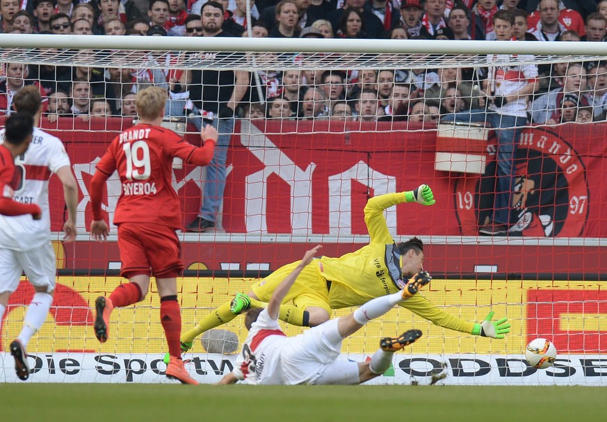 Julian Brandt markiert die Führung.