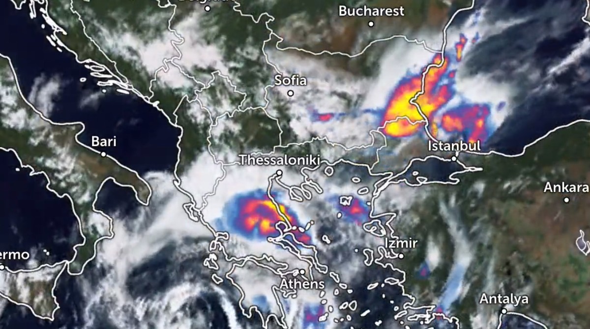 Der Regenradar vom 5. September 2023 zeigt drei massive Gewitterzellen über Griechenland, der Türkei und Bulgarien.