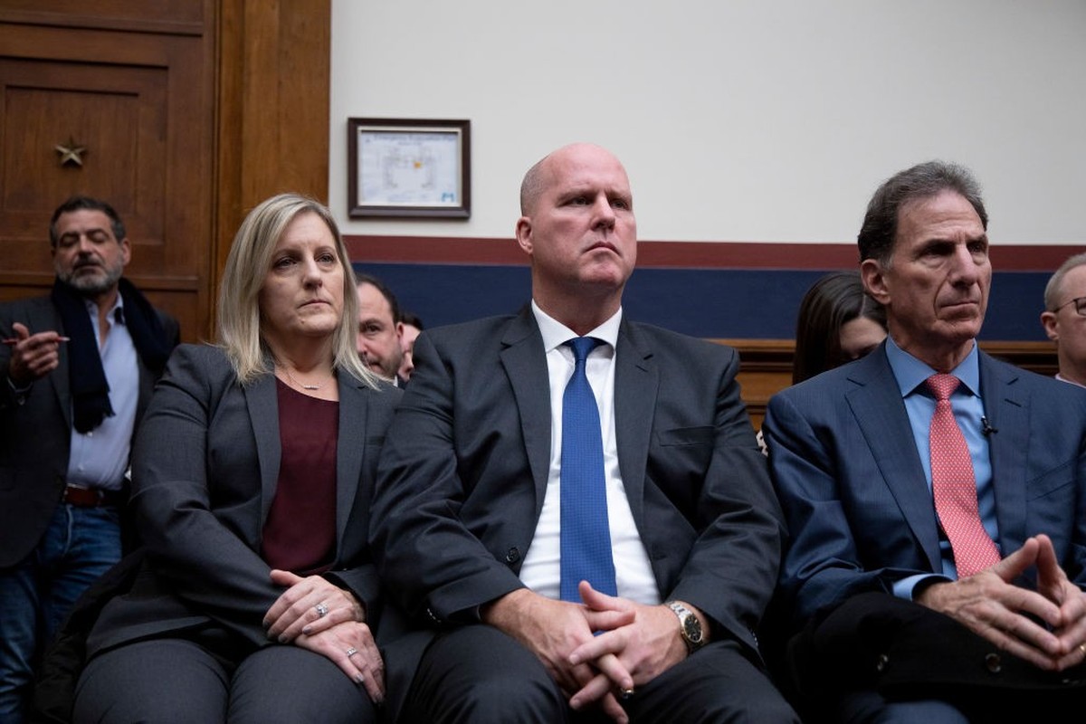 WASHINGTON, DC - DECEMBER 11: C) Ed Pierson, former senior manager at the 737 factory who approached a executive at the company with concerns about the 737. listen to FAA ADMINISTRATOR Stephen M. Dick ...