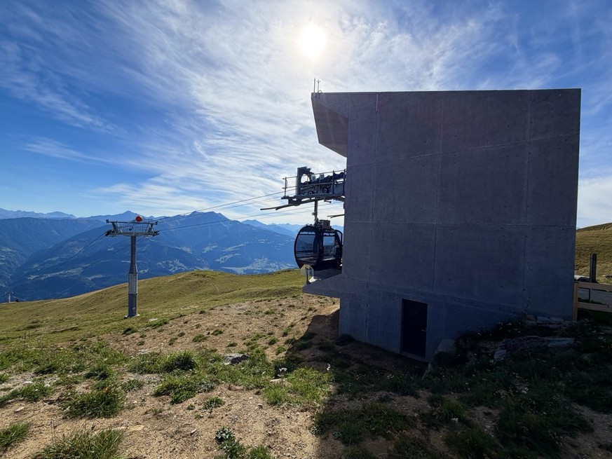 Flims Cassons Segnesboden Milchseilbahn