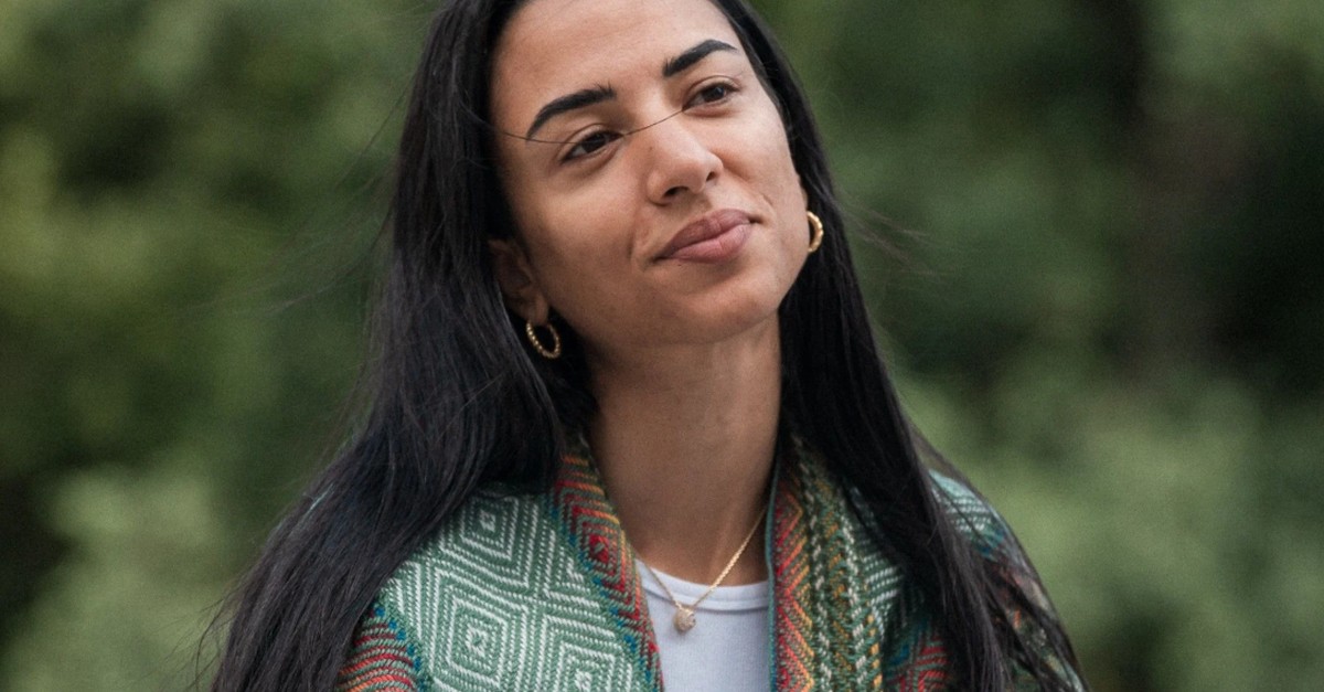 -pl-tzlich-massierte-er-meine-br-ste-verurteilter-arzt-arbeitete-einfach-weiter