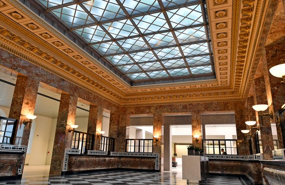 ubs schalterhalle zürich bahnhofstrasse