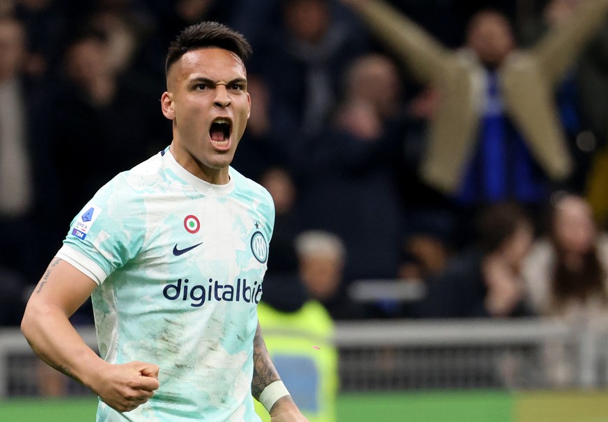 epa10505440 Inter Milan���s Lautaro Martinez celebrates after scoring the team&#039;s second goal during the Italian Serie A soccer match between FC Inter and US Lecce in Milan, Italy, 05 March 2023.  ...