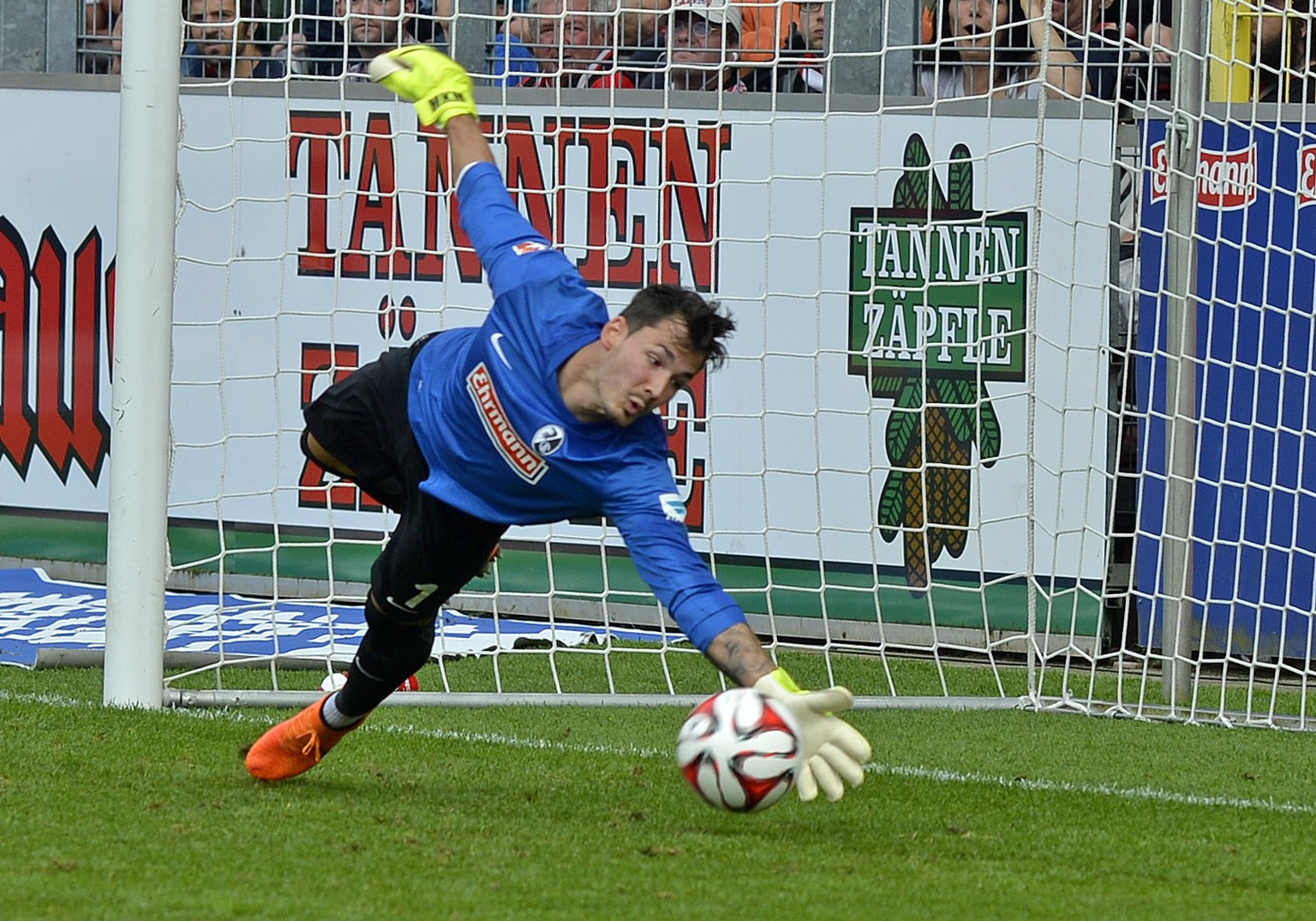Roman Bürki zeigt beim SC Freiburg eine bärenstarke Saison.