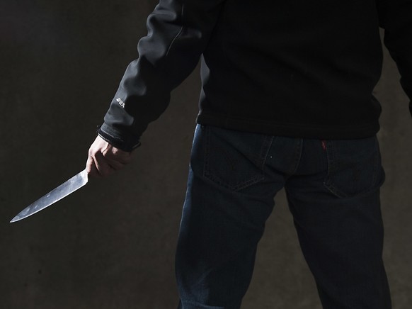 Mit gezücktem Messer stürmte ein Mann in Riad auf die Theaterbühne und verletzte drei Schauspieler. (Symbolbild)