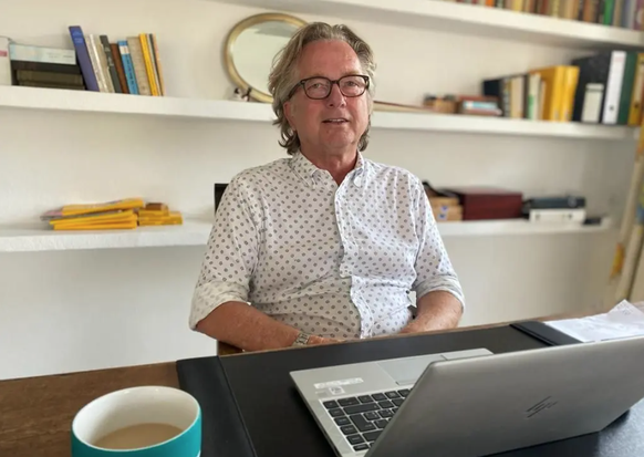 Der Kuoni-Chef in der Workation: Dieter Zümpel in seinem temporären Home Office auf Ibiza.