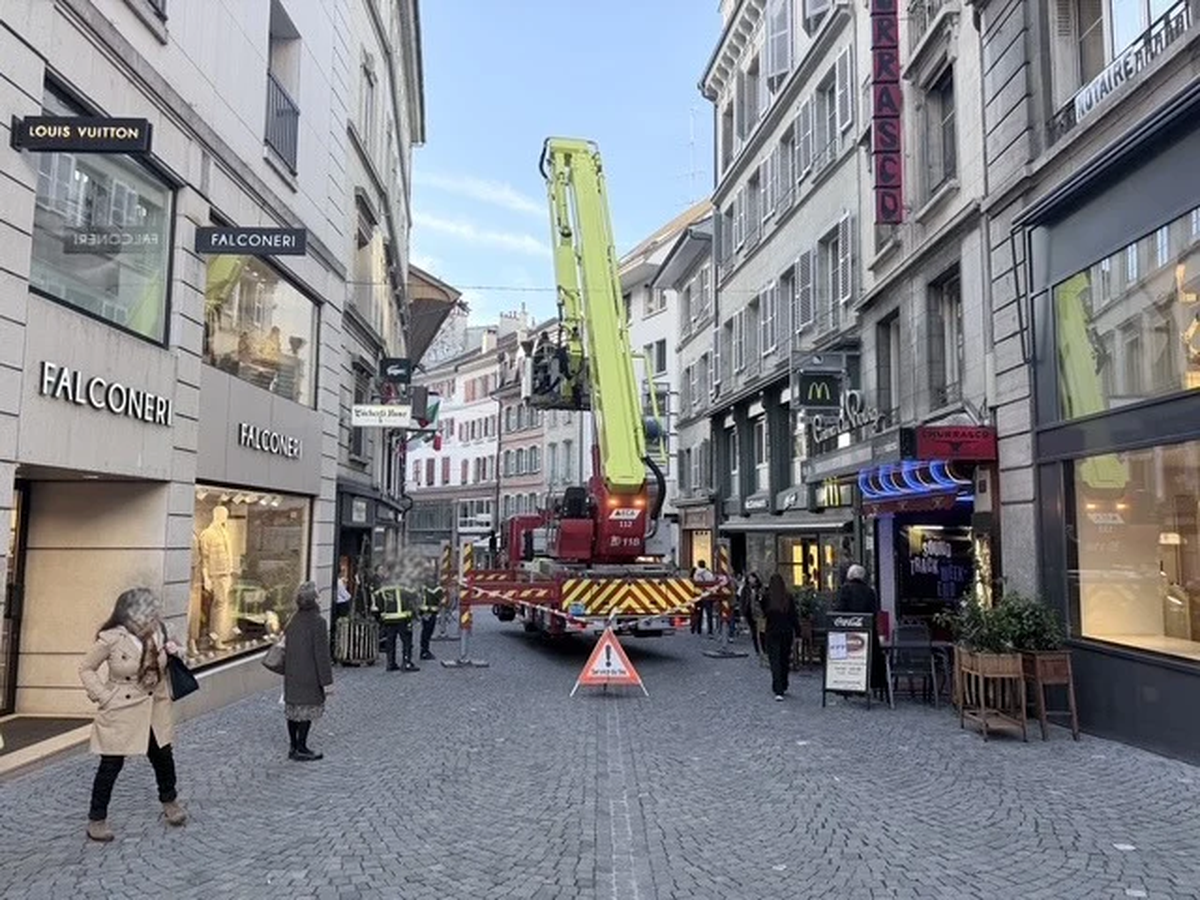 Sauvetage d'un pigeon à Lausanne (VD), jeudi 22 octobre 2026.