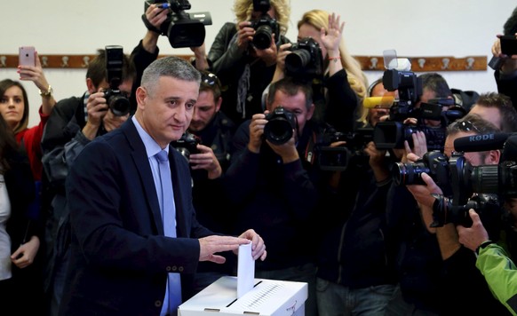 Tomislav Karamarko, Chef der konservativen Demokratischen Union bei der Stimmabgabe in Zagreb: Seine Partei hat gemäss vorläufigen Ergebnissen die Wahl für sich entschieden.<br data-editable="remove">