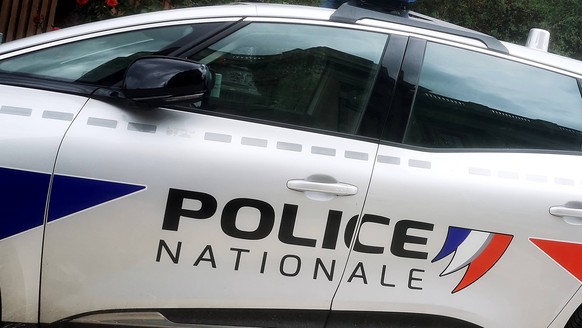 France Police A police car on the streets of Paris, France, on September 13, 2025. Paris France PUBLICATIONxNOTxINxFRA Copyright: xAdnanxFarzatx originalFilename: farzat-notitle250913_npKag.jpg