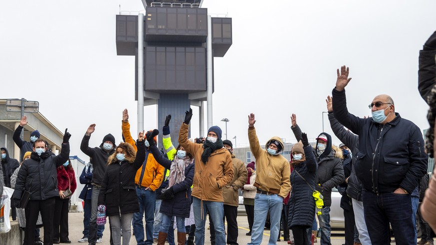 Les employes de la societe Swissport protestent concernant les nouvelles conditions d