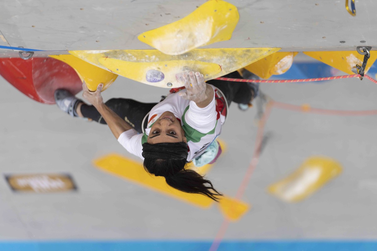 Iranian athlete Elnaz Rekabi competes during the women's Boulder &amp; Lead final during the IFSC Climbing Asian Championships, in Seoul, Sunday, Oct. 16, 2022. Rekabi left South Korea on Tuesday ...