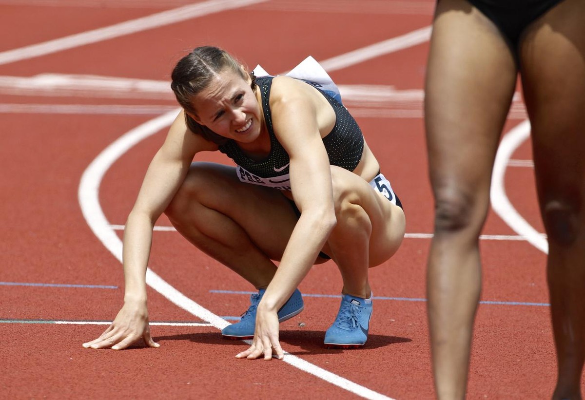 epa06766010 Selina Buchel of Switzerland catches her breath after the women's 800 meter race at the International Association of Athletics Federations (IAAF) Diamond League Prefontaine Classic in ...