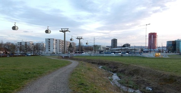 Zooseilbahn . Seilbahn zum Zoo Zürich