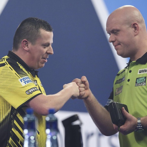 William Hill World Darts Championship Quarter Finals 01/01/2021. Dave Chisnall wins his match against Michael van Gerwen during the William Hill World Darts Championship quarter finals at Alexandra Pa ...