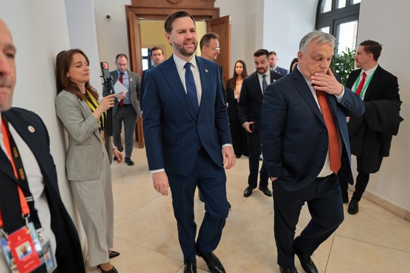 Hungarian Prime Minister Viktor Orban, right, meets U.S. Vice President JD Vance, in Budapest in Budapest, Hungary Tuesday, April 7, 2026. (Jonathan Ernst/Pool Photo via AP)