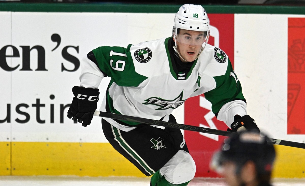 CEDAR PARK, TX - FEBRUARY 01: Texas Stars defenseman Cameron Hughes races forward during game between the Coachella Valley Firebirds and the Texas Stars on February 1, 2025 at the H-E-B Center in Ceda ...