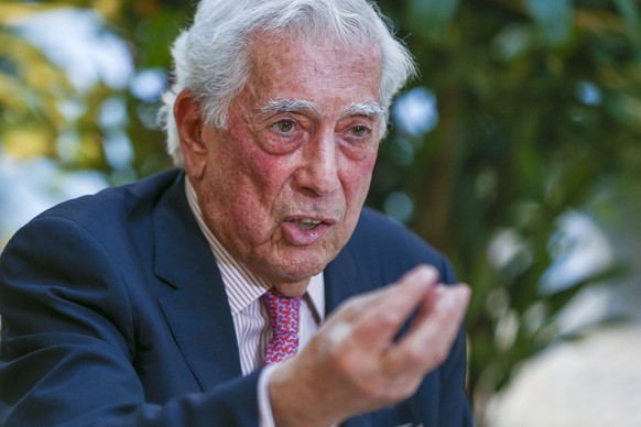 epa09493359 Peruvian writer Mario Vargas Llosa speaks during an interview in Quito, Ecuador, 27 September 2021 (issued 28 September). Vargas Llosa spoke about democracy, politics, and the pandemic eff ...