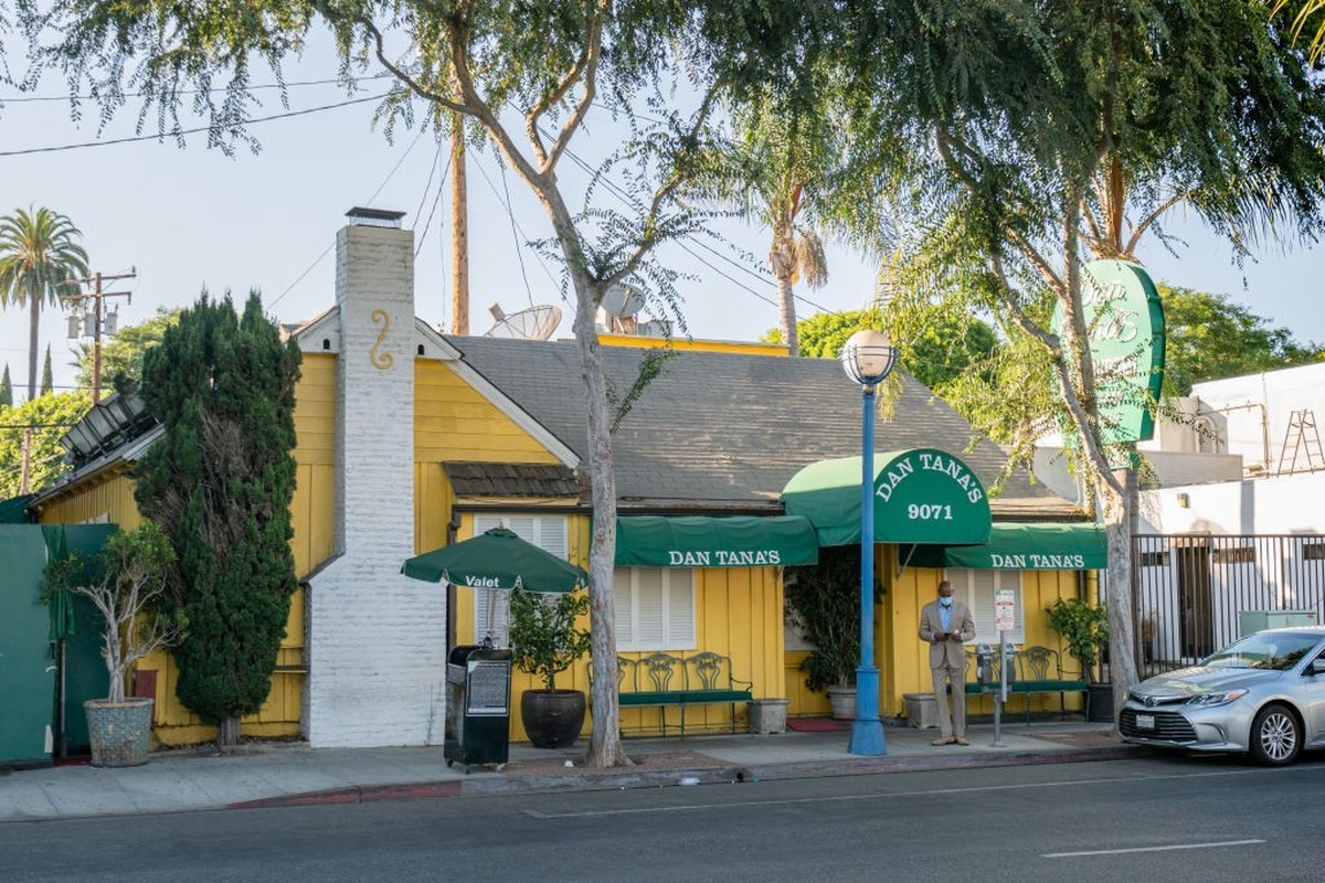 WEST HOLLYWOOD, CA - AUGUST 28: General view of Dan Tana's Italian restaurant on August 28, 2020 in West Hollywood, California. (Photo by AaronP/Bauer-Griffin/GC Images)