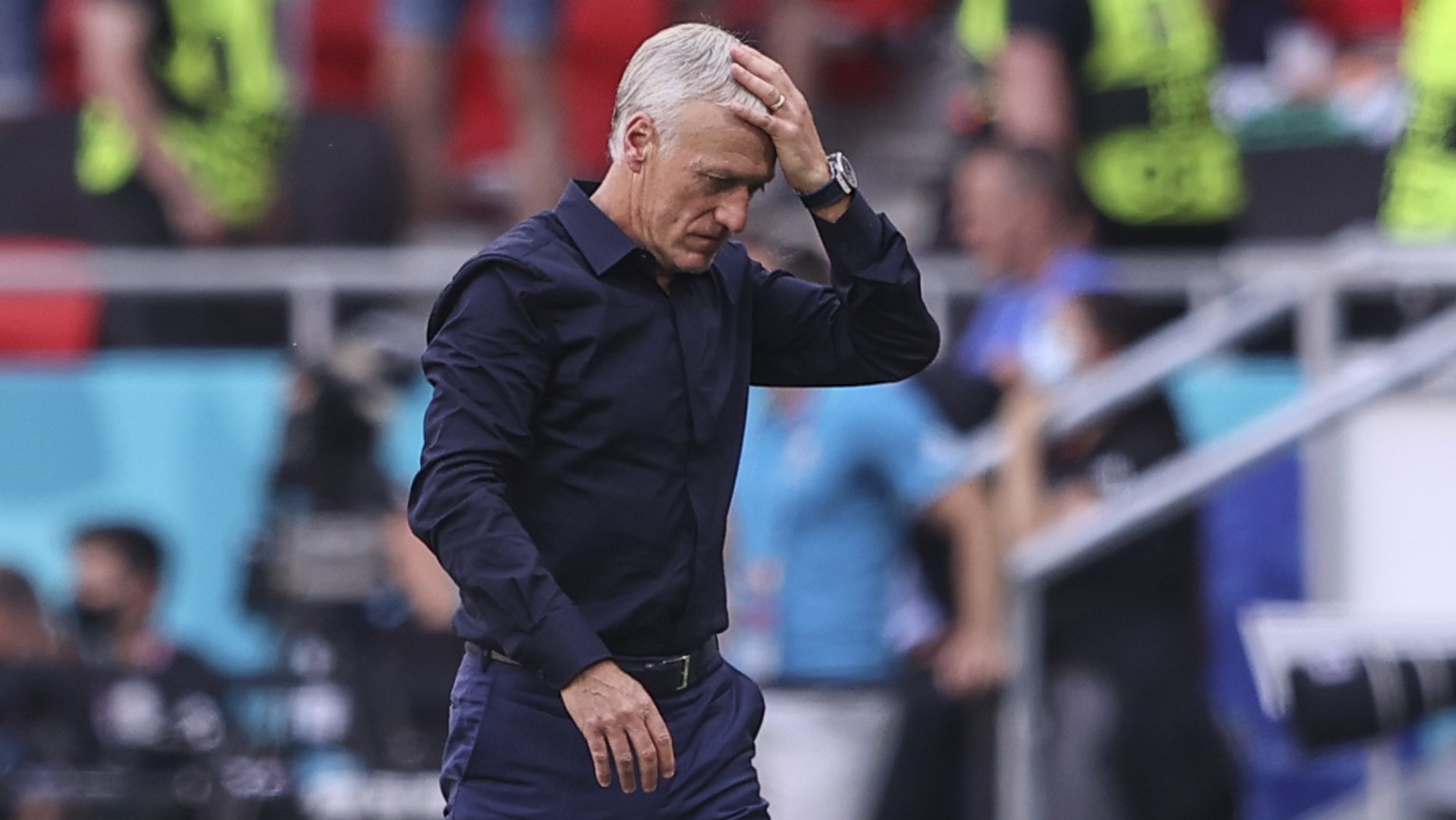 France&#039;s manager Didier Deschamps reacts during the Euro 2020 soccer championship group F match between Hungary and France, at the Ferenc Puskas stadium, in Budapest, Saturday, June 19, 2021. (Al ...