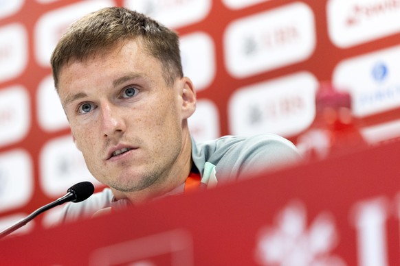 Switzerland's Michel Aebischer speaks during a press conference of the Swiss national soccer team at the SDJA in San Diego, California, USA, Monday, June 8, 2026, ahead of the 2026 FIFA World Cup ...