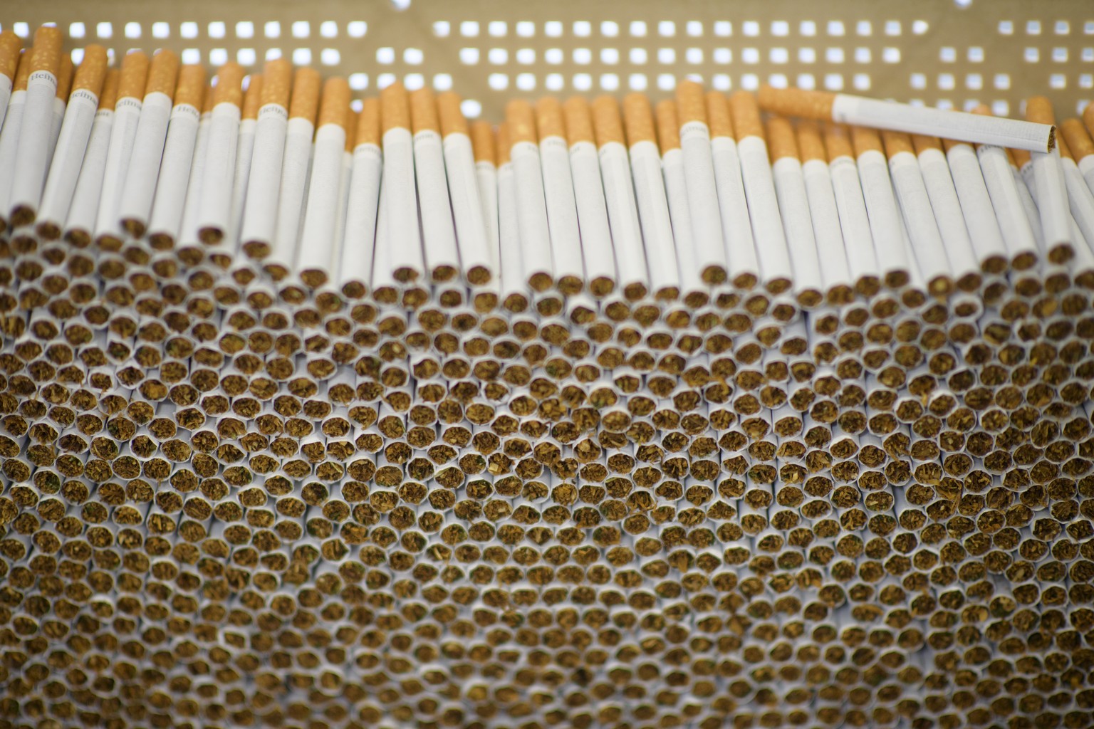 Philip Morris anwortet mit Tabak-Erhitzer IQOS auf die e-Zigarette