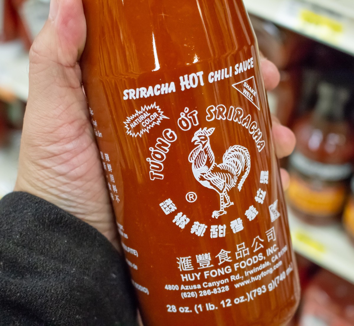 sriracha hot chili sauce huy fong foods irwindale california essen food kochen vietnam thailand USA