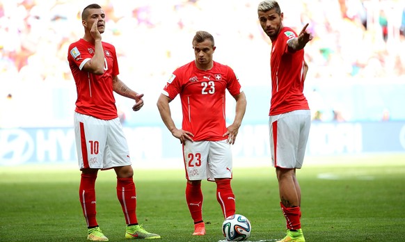 Teamstützen mit kosovarischen Wurzeln: die Nati-Stars Granit Xhaka, Xherdan Shaqiri und Valon Behrami.