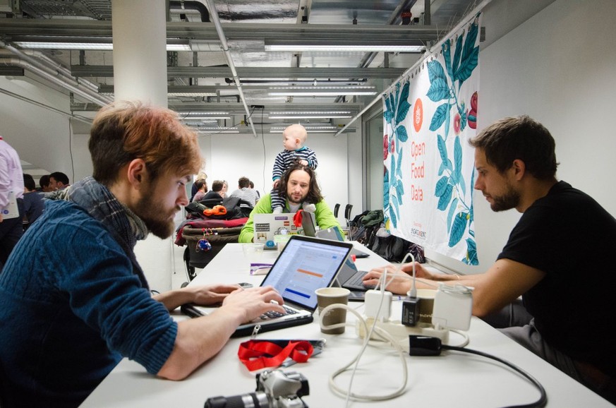 Open Food Hackdays an der Zürcher Hochschule der Künste und an der École polytechnique fédérale de Lausanne.