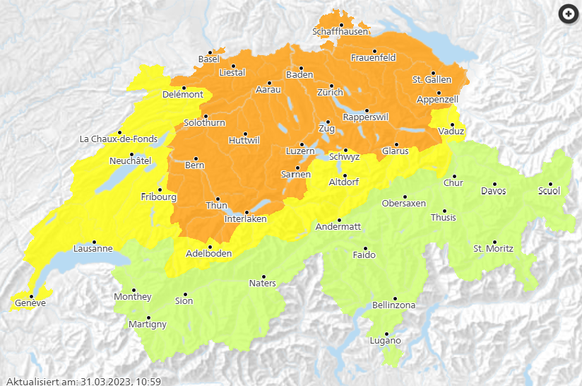 Grün: Stufe 1, Keine oder geringe Gefahr / Gelb: Stufe 2, Mässige Gefahr / Orange: Stufe 3, Erhebliche Gefahr.