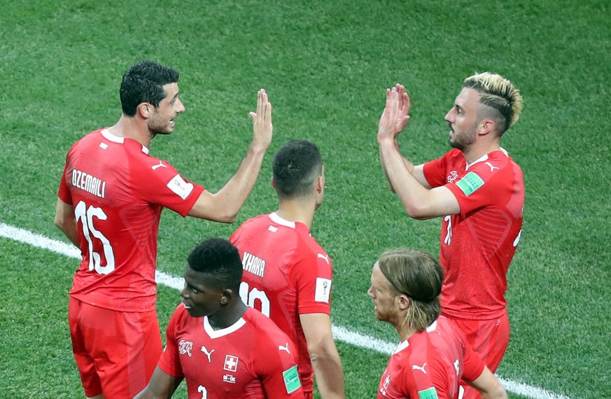 epa06845790 Josip Drmic of Switzerland (R) celebrates scoring the 2-1 with teammates during the FIFA World Cup 2018 group E preliminary round soccer match between Switzerland and Costa Rica in Nizhny  ...