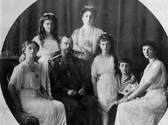 Der russische Zar Nikolaus II. und seine Familie wurden von den Bolschewiken ermordet.