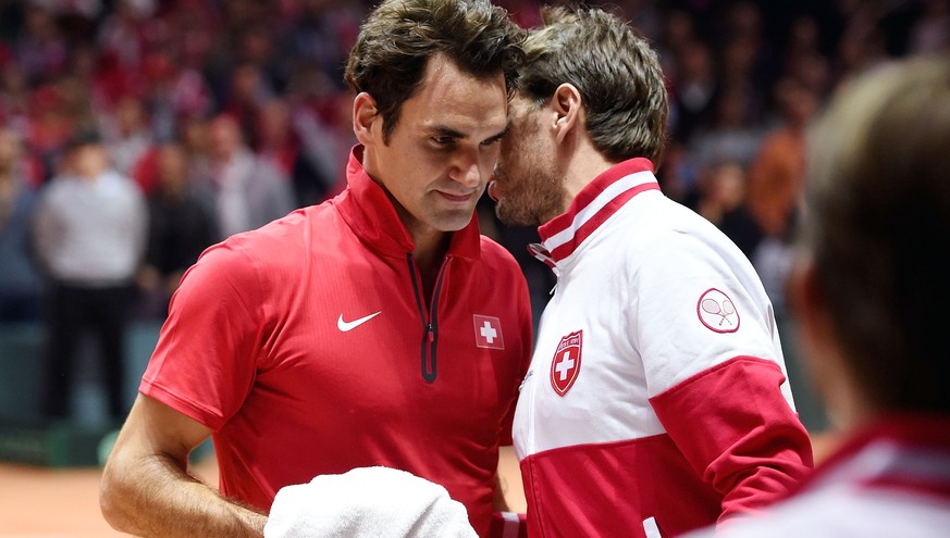 Wawrinka ist nach Federers klarer Niederlage gegen Monfils sofort da, um dem «Maestro» frischen Mut zuzusprechen.