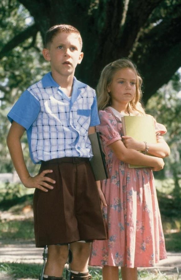 Hanna Hall and Michael Conner Humphreys in Forrest Gump (1994)