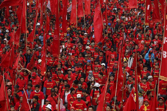 REFILE - CORRECTING GRAMMAR
Thousands of Indonesian workers march during a May Day rally in Jakarta, May 1, 2015. International Workers&#039; Day, also known as Labour Day or May Day, commemorates the ...