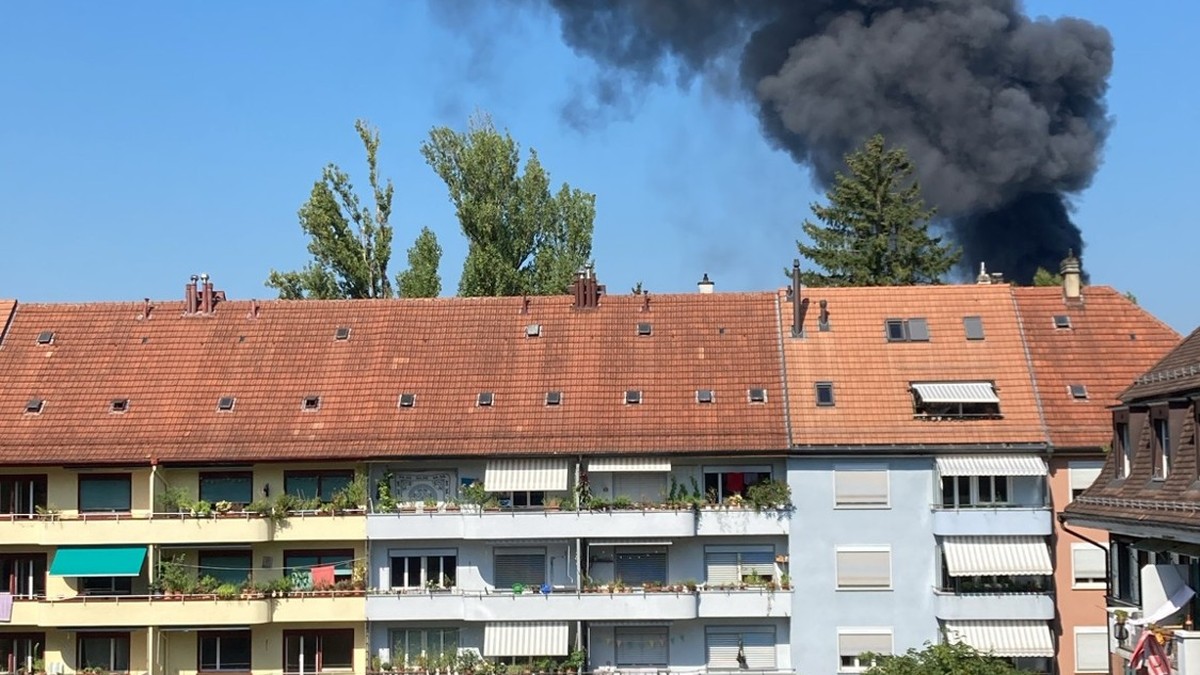 Feuer-an-der-Berner-L-nggasse-ausgebrochen