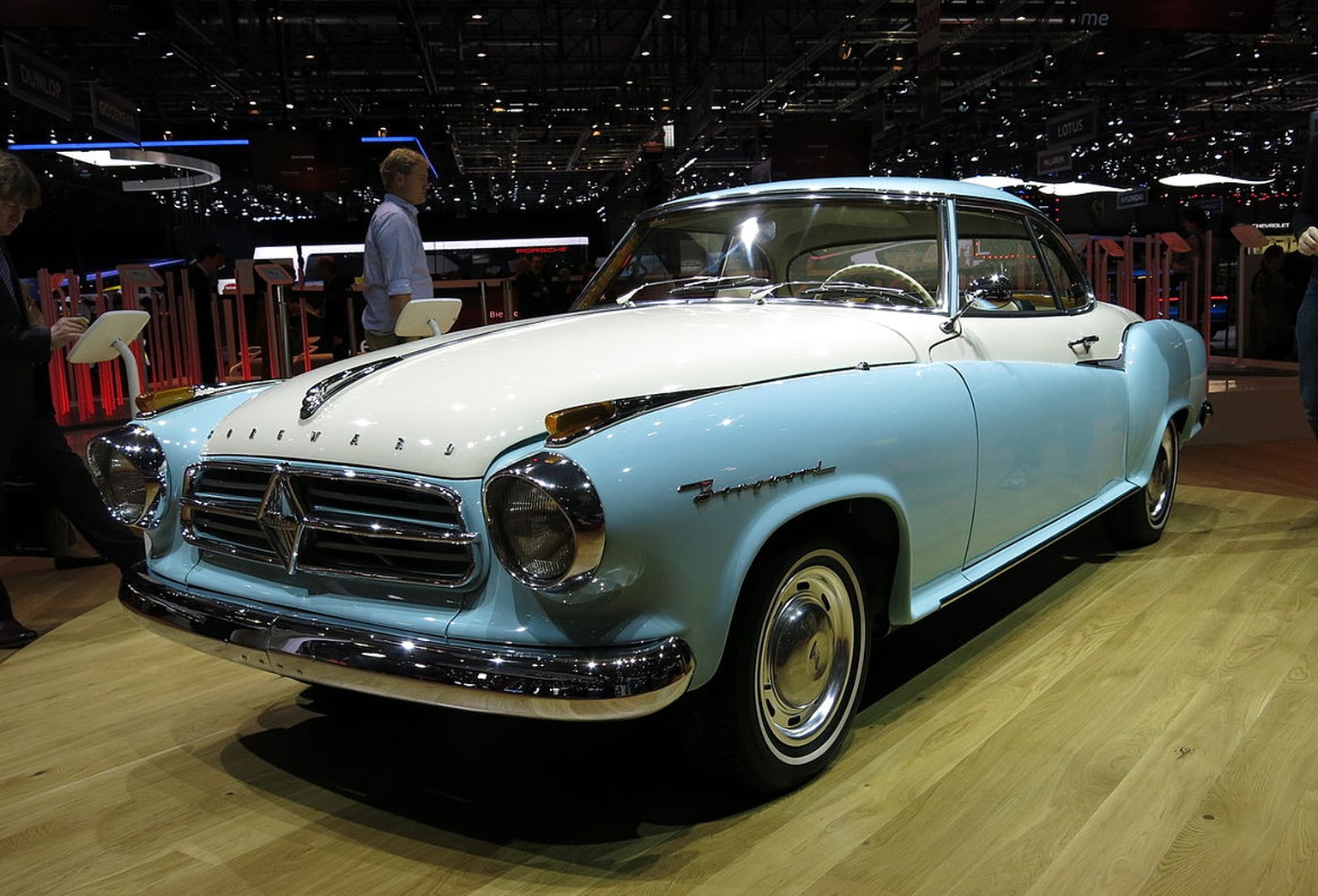 borgward isabella coupe auto retro https://en.wikipedia.org/wiki/Borgward_Isabella#/media/File:2015-03-03_Geneva_Motor_Show_3326.JPG