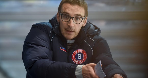 HCB Rocket&#039;s Coach Luca Cereda during the Swiss Ice Hockey Cup round of 16 game between HC Biasca Ticino Rockets and SCL Tigers, at the ice stadium in Biasca, Switzerland, Tuesday, October 25, 20 ...